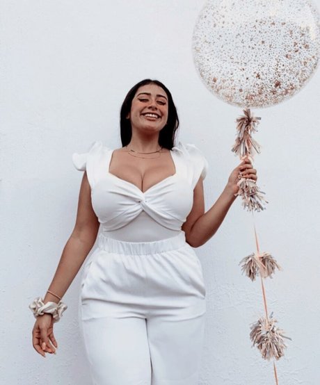 baelib pornstar exclusive pictures