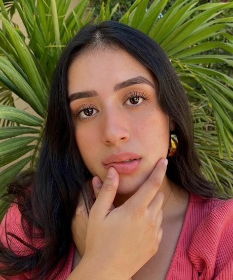 baelib hot model galleries