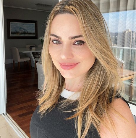 wife milf onlyfans art nude image