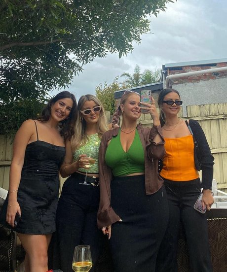 Jasmine Ramage star pornographic pictures