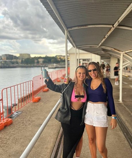 Jasmine Ramage model exclusive image