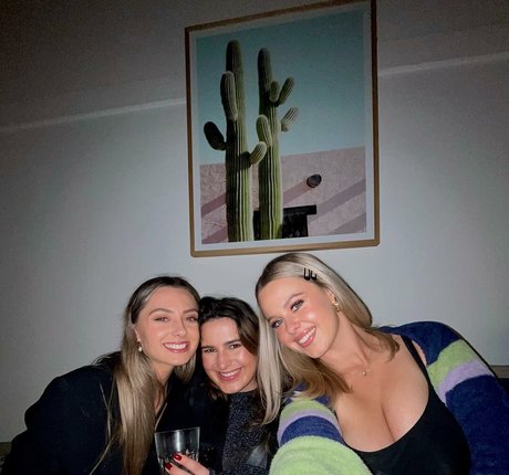 Jasmine Ramage Photo Gallery