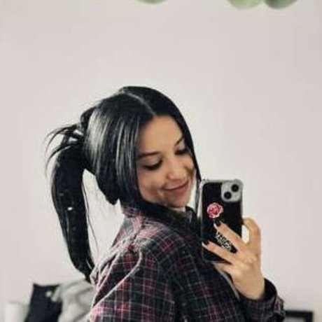 ktpineapple sexy model gallery