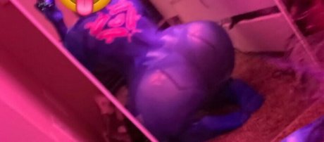 Kittiebl4de model sex img