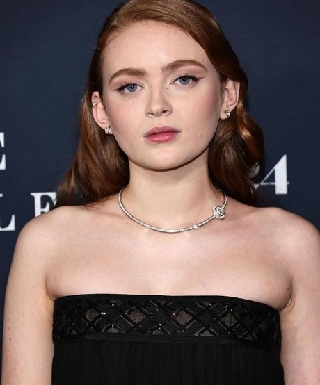 Sadie Sink model porn image