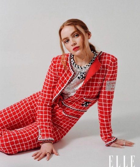 Sadie Sink hot pornstar images