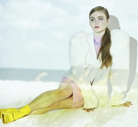 Sadie Sink erotic model pictures