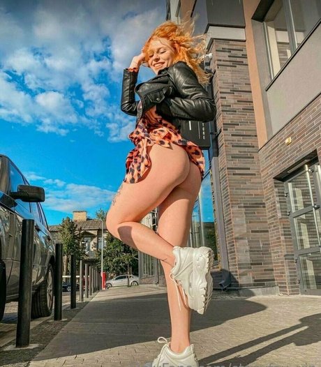 blonde handjob onlyfans art naked pics