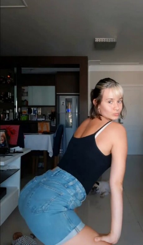 Julia K Barni star beautiful images