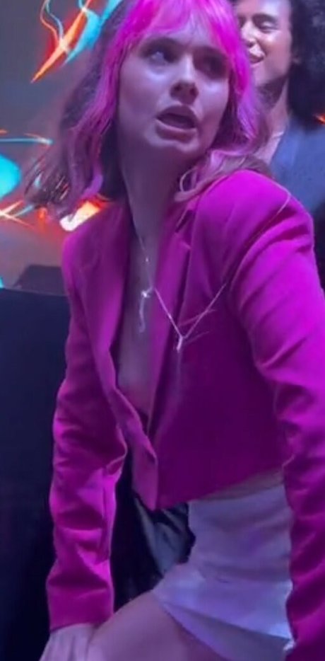 Julia K Barni free actress image