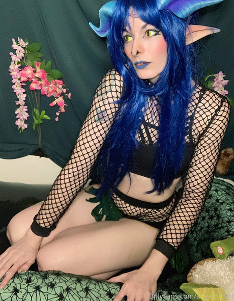 angeloftroy pornstar nude photo