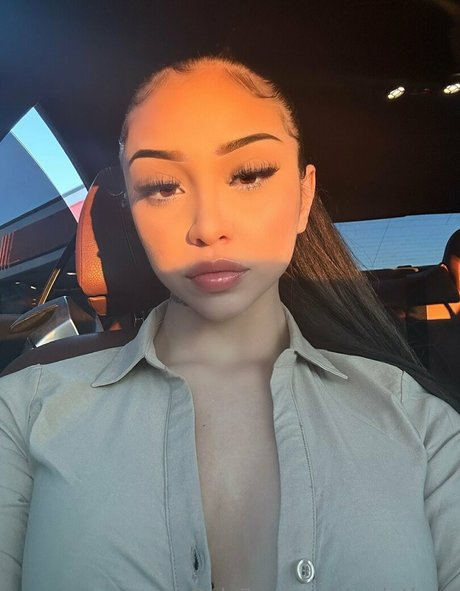 mslatinax model sexy img