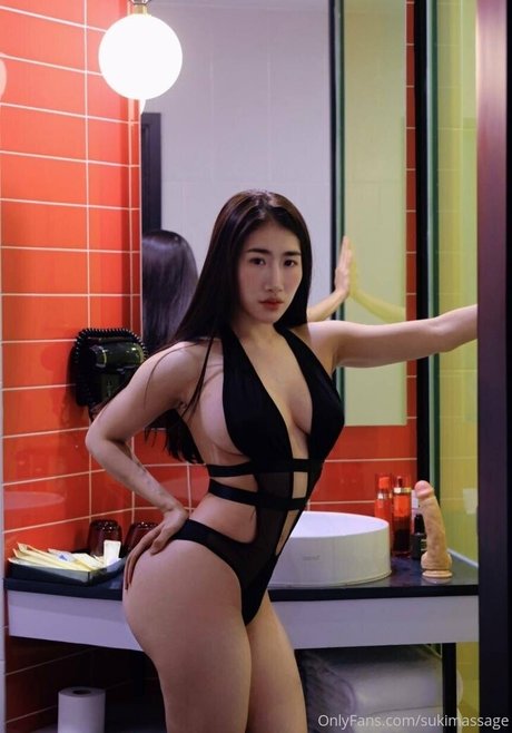 mochianaa pornstar perfect image