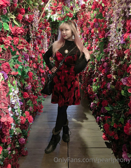 pearlpeony pornstar top photo