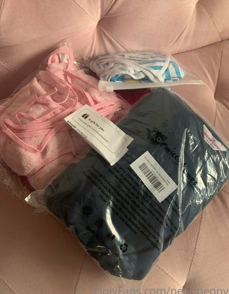 pearlpeony hot pornstar photos