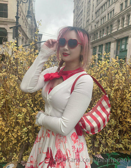 pearlpeony star erotic images