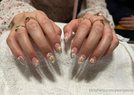 pearlpeony pornstar nudes photos