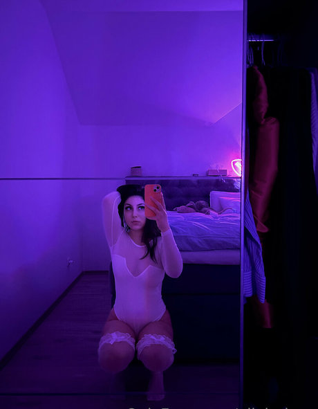 oliviariooo art pornstar image