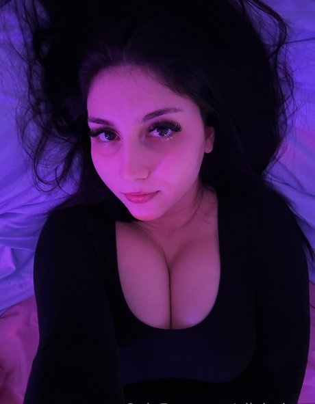 oliviariooo star hot img