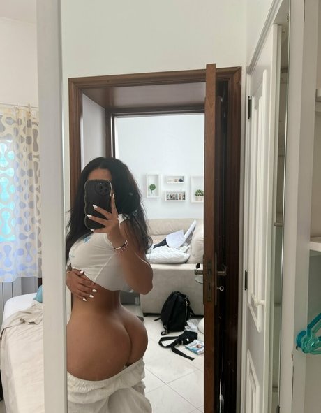 GazzyGurl star sexy images