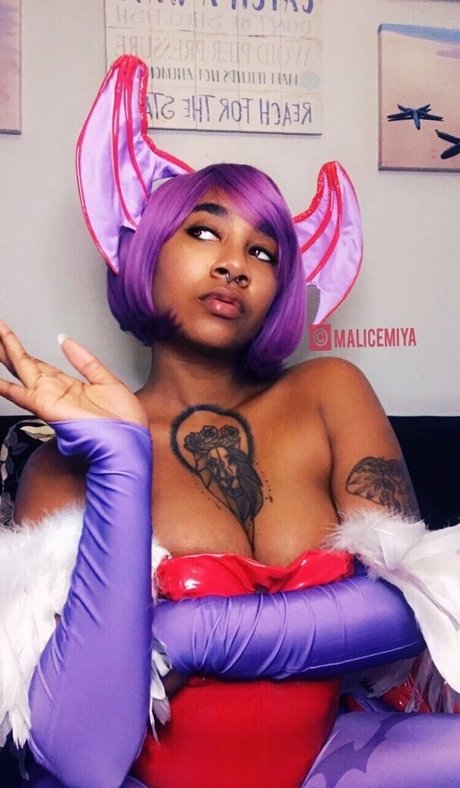 malicemiya sexy model pic