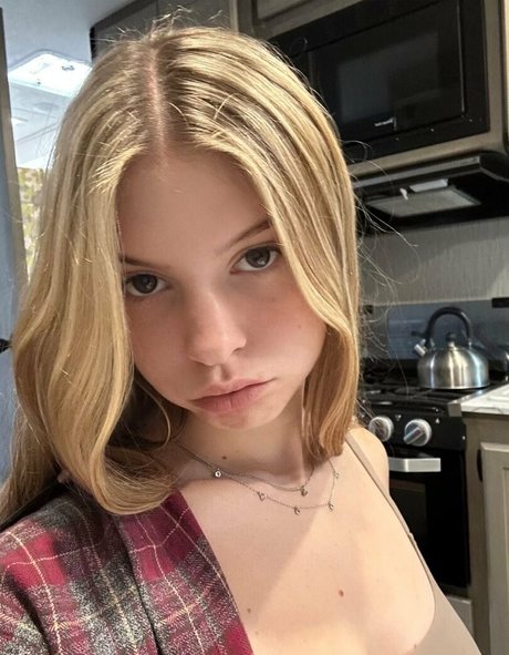 KendallJenson star adult images