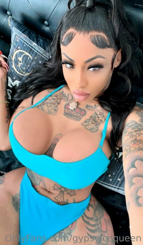 zen mami hot model img