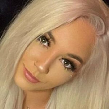 sarahnell model perfect photo