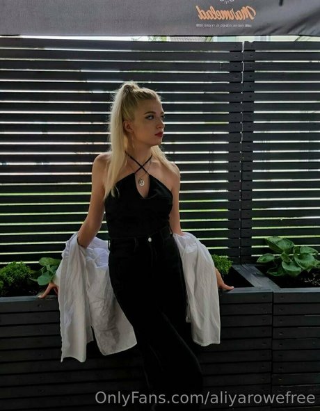 leather leggings onlyfans nude gallery