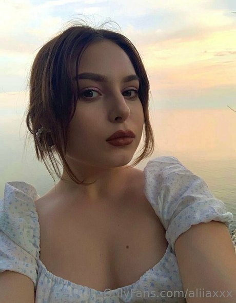 aliiaxxx xxx pornstar photo
