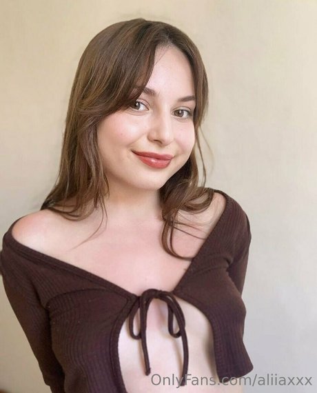 aliiaxxx high quality star photo