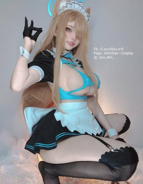 Ahrichan hot model pics