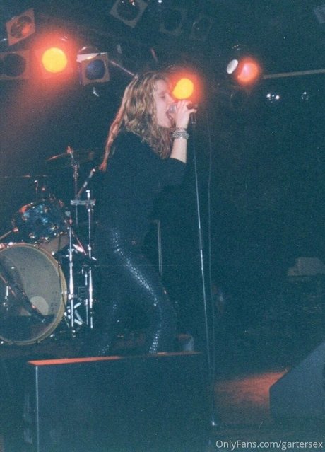 pregnant threesome onlyfans nude photo