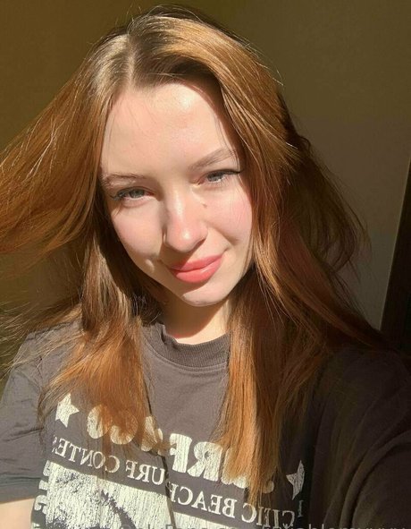 juliablomyyyy model art pictures