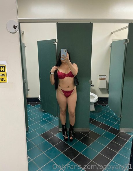 babyaly21 hot model picture