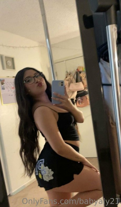 babyaly21 pornographic model picture