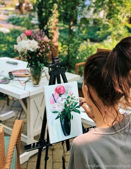 Dreamana pornstar exclusive picture