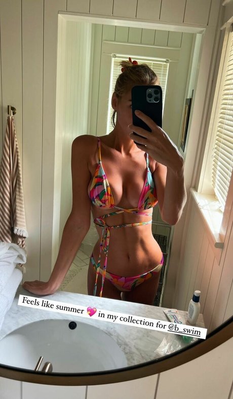 gay influencer onlyfans hot nude image