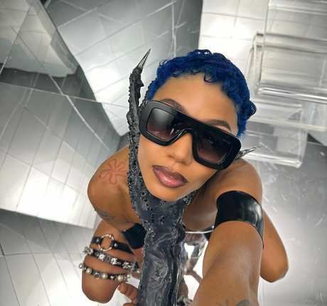 Coi Leray model hot archive