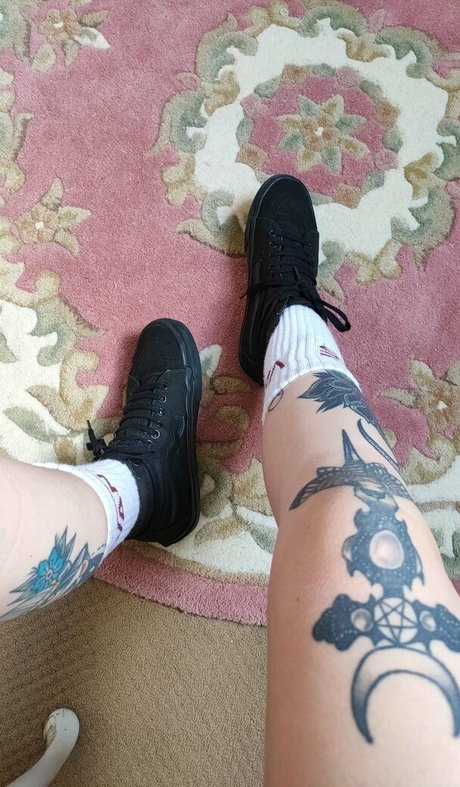 missdellavigne top star pic