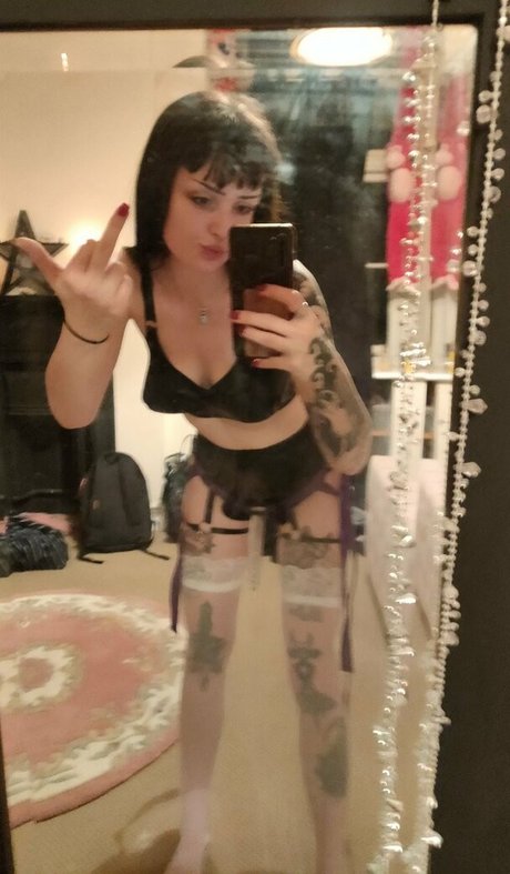 missdellavigne pornstar pictures