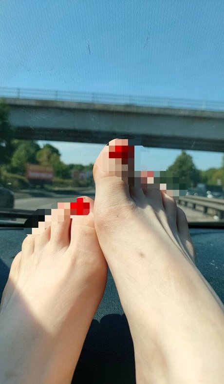 missdellavigne sexy model galleries