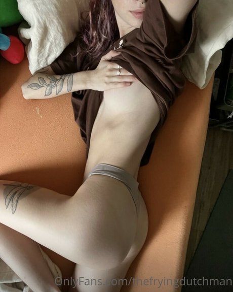 mature cougar onlyfans free naked photo