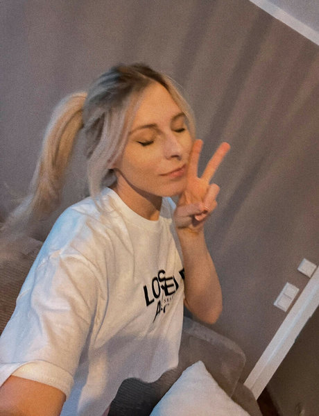 blowjob selfie onlyfans nudes image