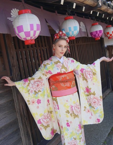 Milschbaum best model photos