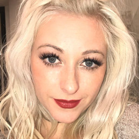 Abbyyyyyx0x0 porn star image