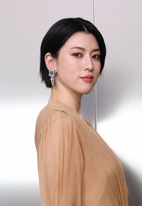 Ayaka Miyoshi nudes star images