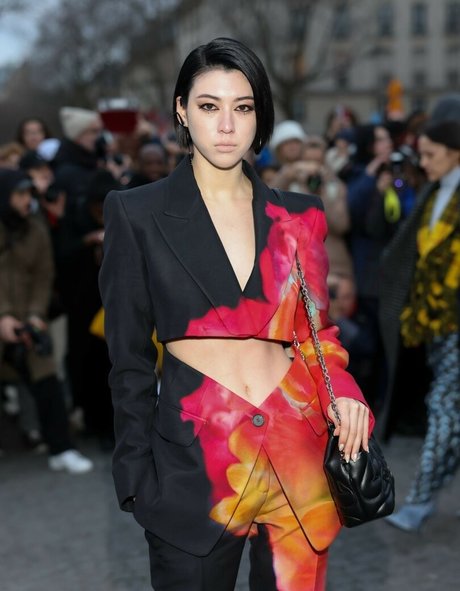 Ayaka Miyoshi pornographic actress picture