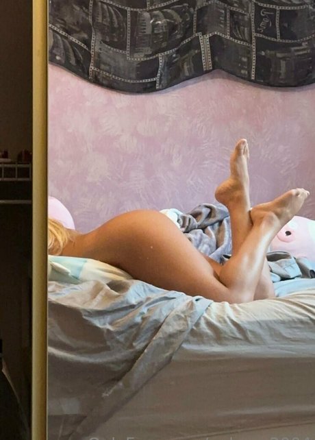 bailee 17 star hot photos