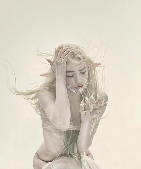 Grimes star exclusive image